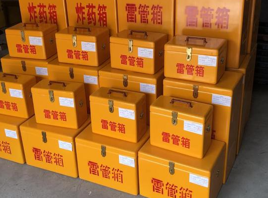 兰考玻璃钢雷管箱的使用寿命一般是多少？